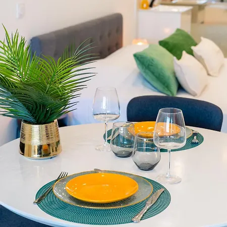 Mango Heliopolis - - Terrace - Climatisation - Parking - Village Naturiste アパート アグド